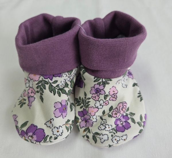 Alex white purple flowers 16